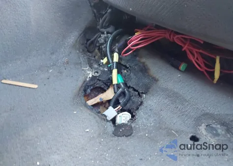 2007 Toyota Camry Solara Sle z USA, uszkodzony, nr VIN 4T1FA38P77U121312